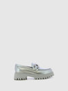 Loafers com Apliques Metálicos em Prateado